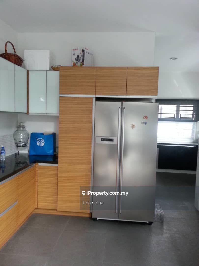 Bungalow House for Sale in Taman Overseas Union (Taman Oug), Jalan Klang Lama (Old Klang Road) by Tina Chua - iProperty.com.my