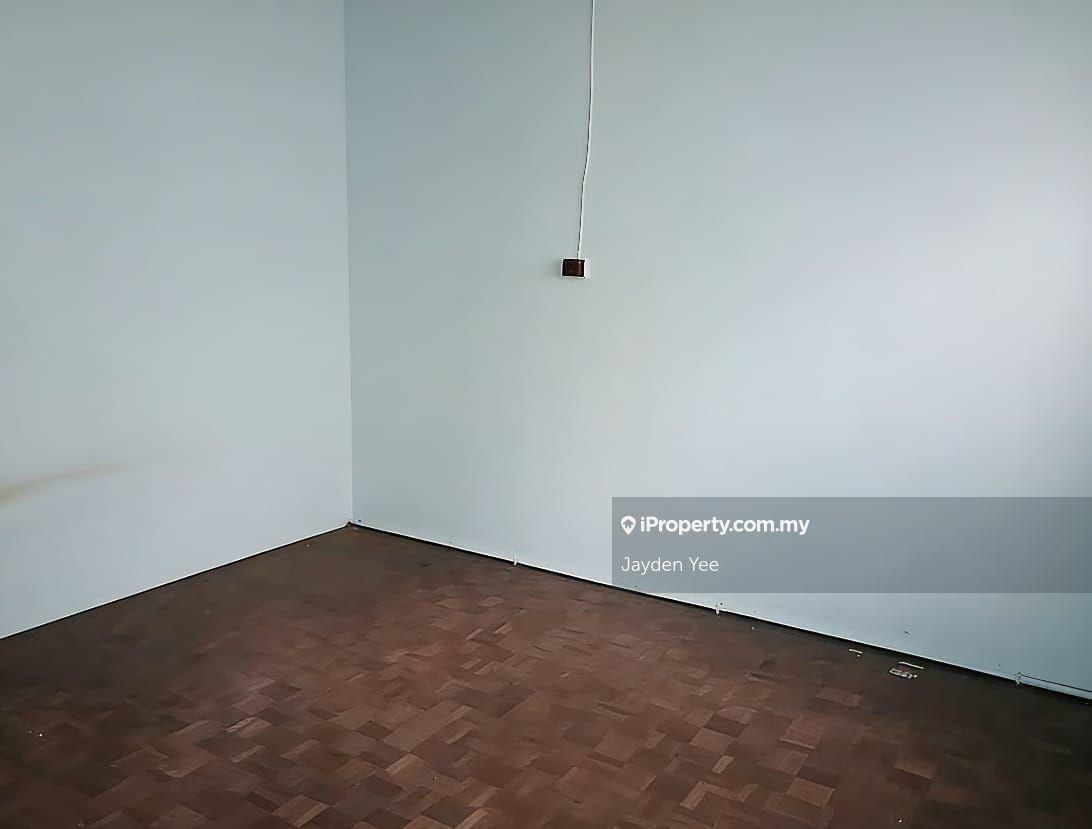 1-storey Terraced House for Sale in Taman Overseas Union (Taman Oug), Jalan Klang Lama (Old Klang Road) by Jayden Yee - iProperty.com.my