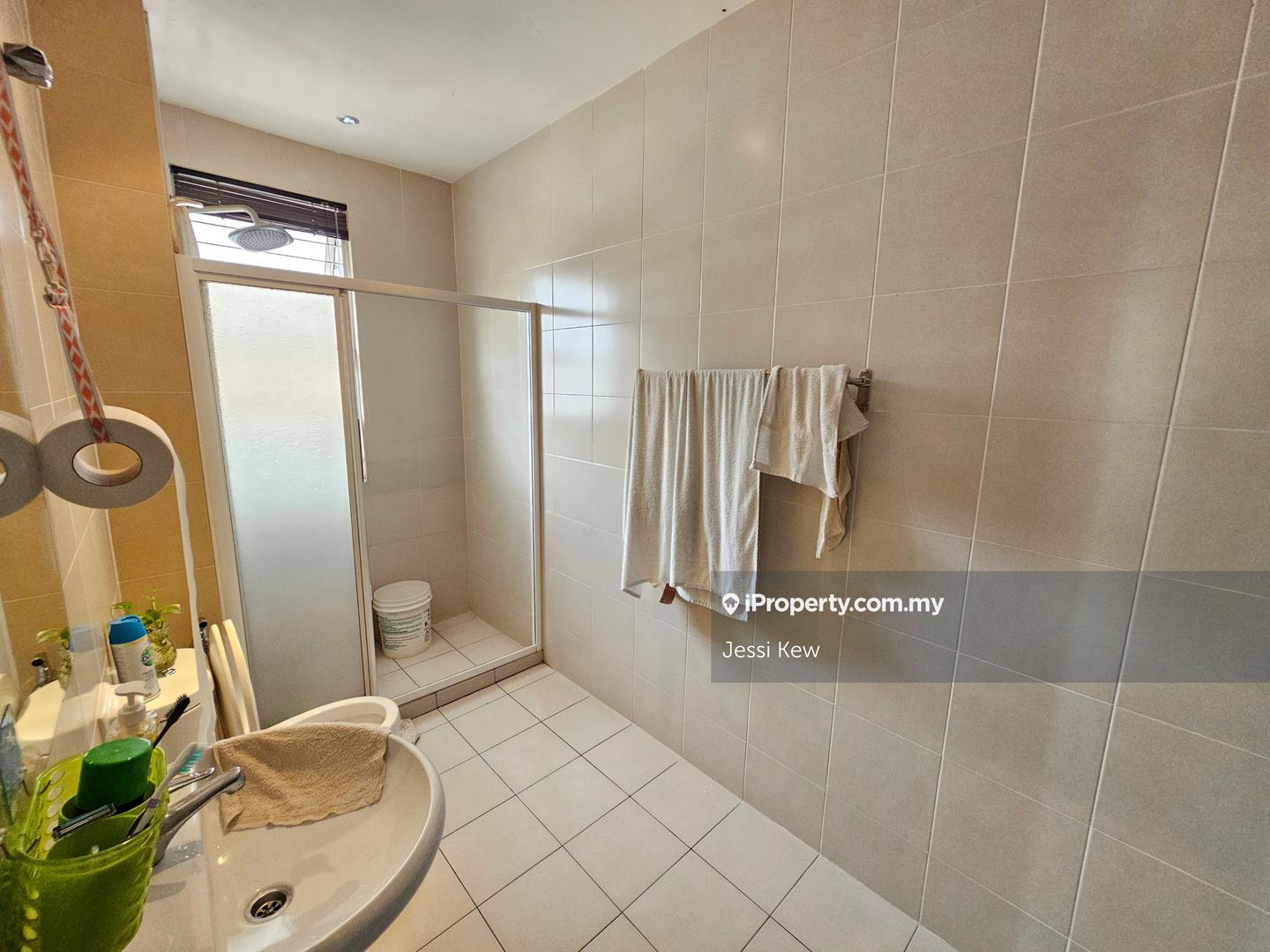 Rumah Berangkai 2.5 Tingkat untuk Dijual di Bandar Sungai Long, Bandar Sungai Long oleh Jessi Kew - iProperty.com.my