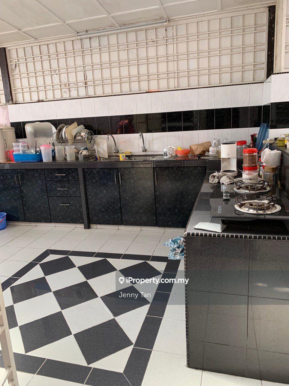 Bungalow House for Sale in Seksyen 4, Petaling Jaya by Jenny Tan - iProperty.com.my