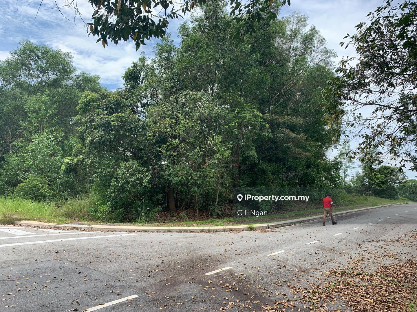 Bungalow Land for Sale in Bayu Lake Homes, Mantin by C L Ngan - iProperty.com.my