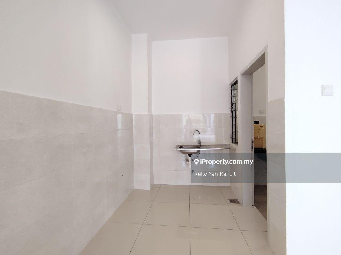 3-storey Terraced House for Sale in Park Residence, Seri Kembangan by Kelly Yan Kai Lit - iProperty.com.my