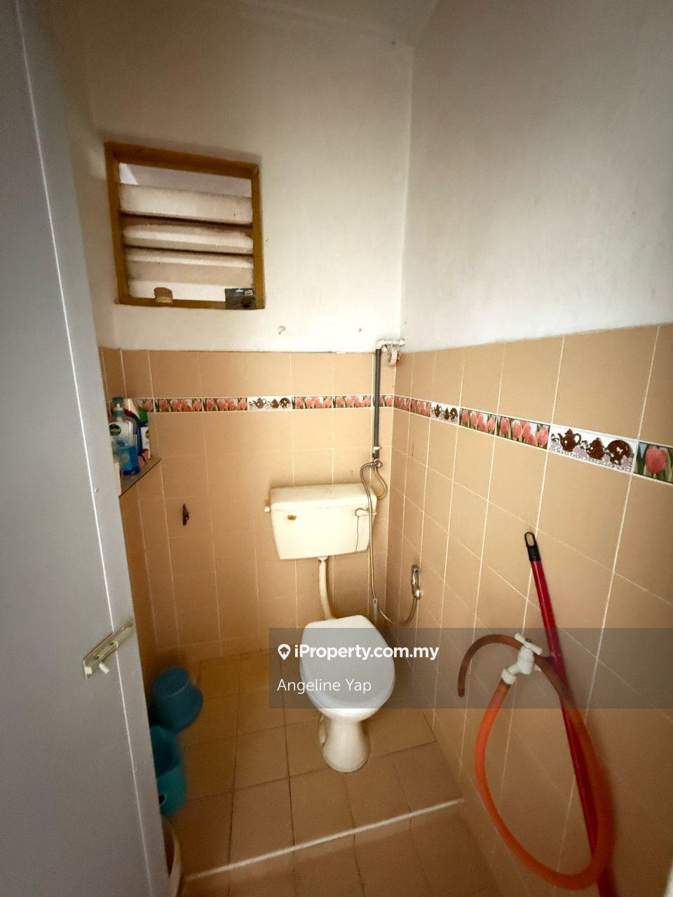 Rumah Berangkai 2 Tingkat untuk Dijual di Taman Jujur, Sikamat oleh Angeline Yap - iProperty.com.my