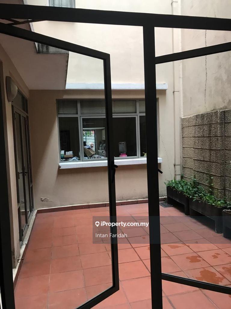 Rumah Berkembar untuk Dijual di Changkat Kiara Surya, Sri Hartamas oleh Intan Faridah - iProperty.com.my