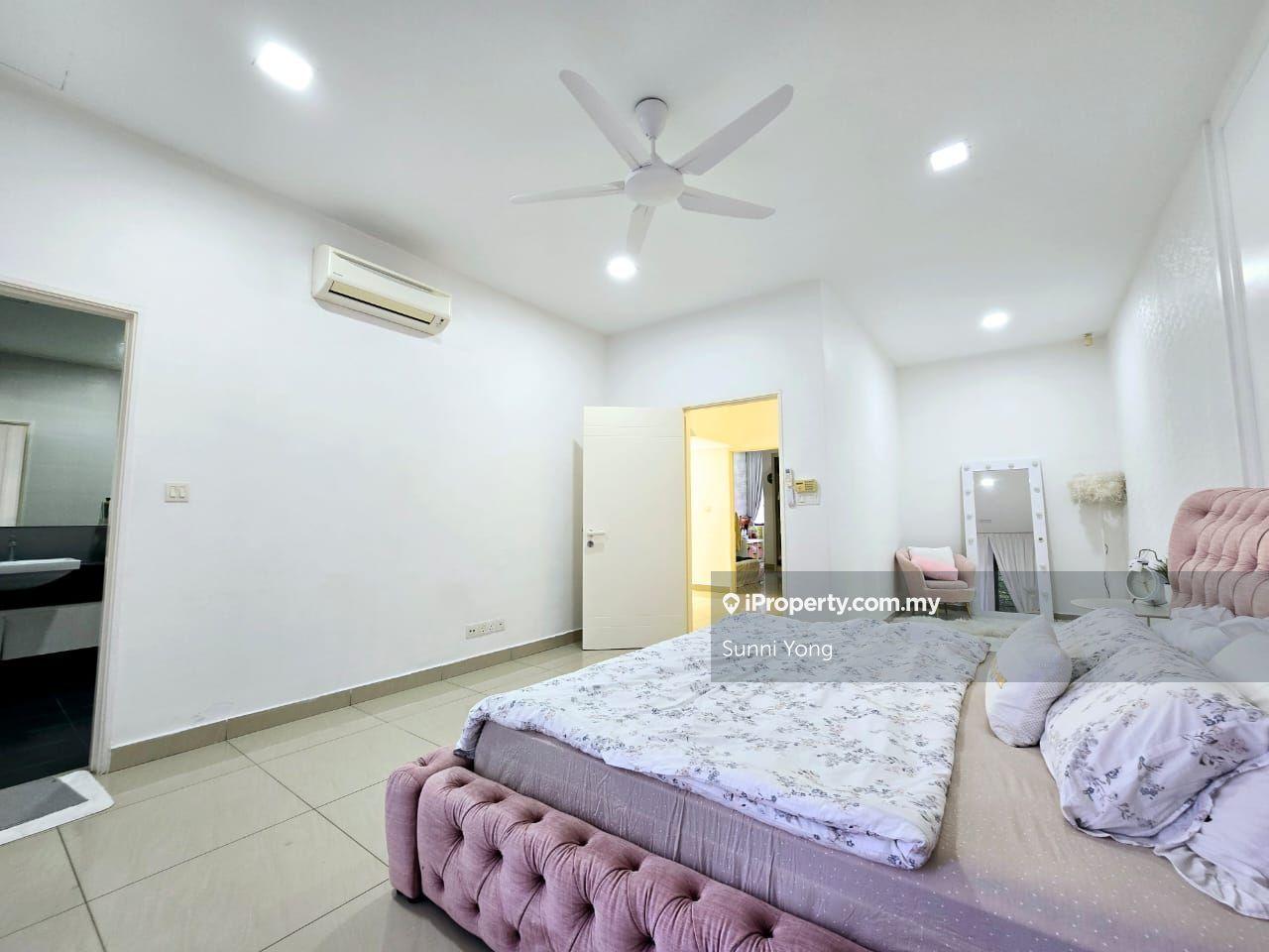 Rumah Berangkai 3 Tingkat untuk Dijual di Kinrara Residence, Puchong oleh Sunni Yong - iProperty.com.my