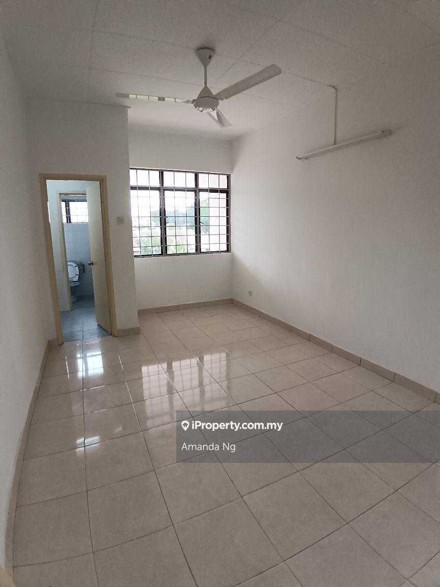 Rumah Berangkai 2 Tingkat untuk Disewa di Bandar Utama 12, Bandar Utama oleh Amanda Ng - iProperty.com.my