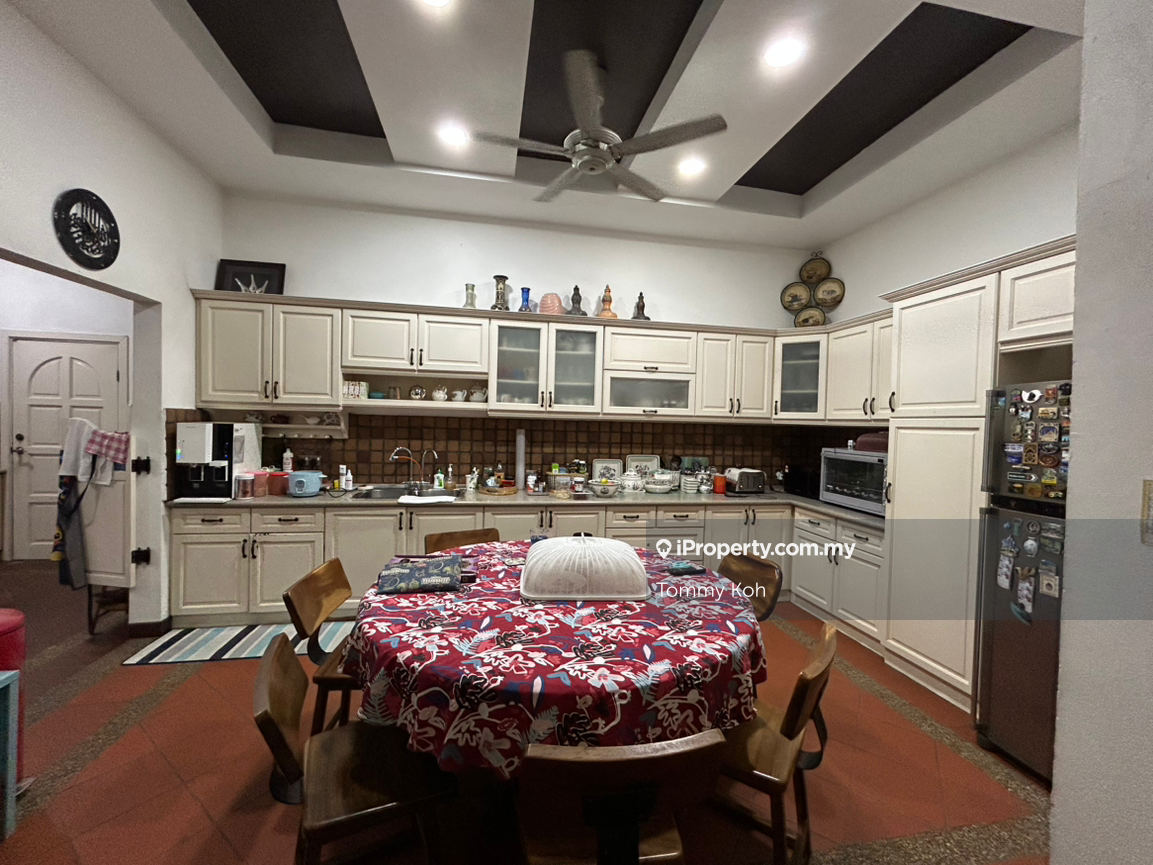 Banglo untuk Dijual di Seksyen 8, Kota Damansara oleh Tommy Koh - iProperty.com.my