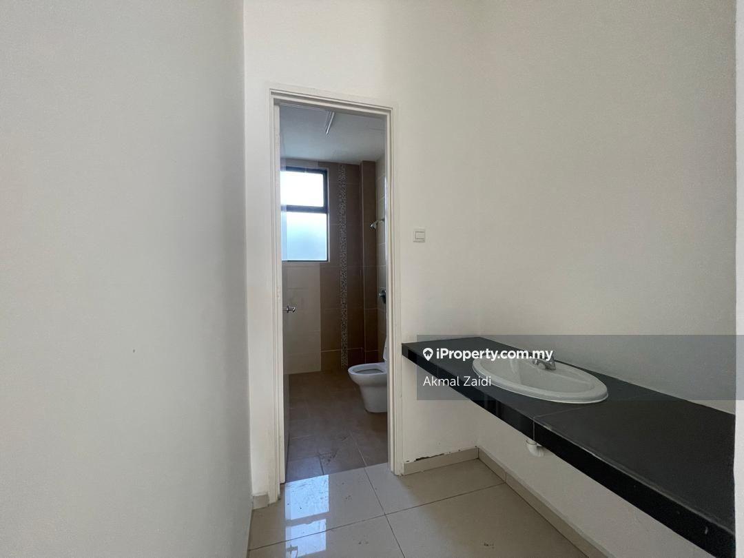 Bungalow House for Sale in Ayer Keroh, Melaka by Akmal Zaidi - iProperty.com.my