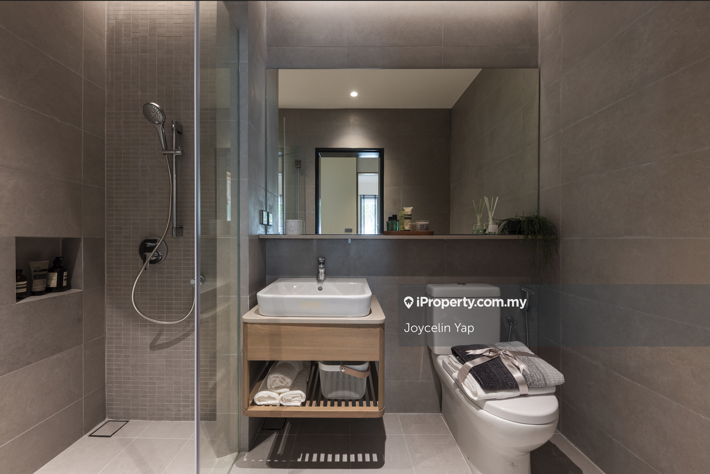 Service Residence for Sale in The Lantern by Joycelin Yap - iProperty.com.my
