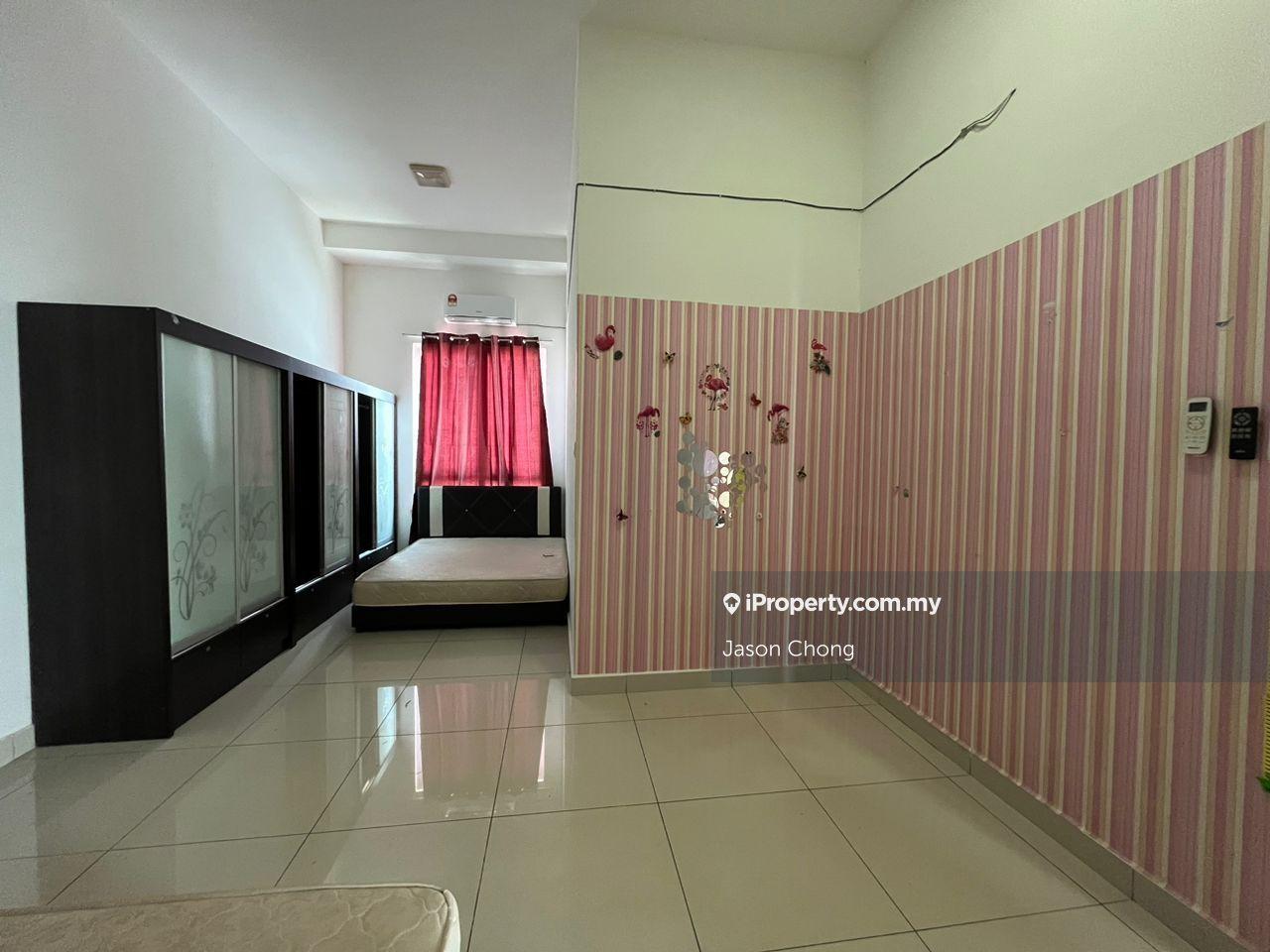 Rumah Berkembar untuk Dijual di Bandar Bukit Tinggi, Klang oleh Jason Chong - iProperty.com.my