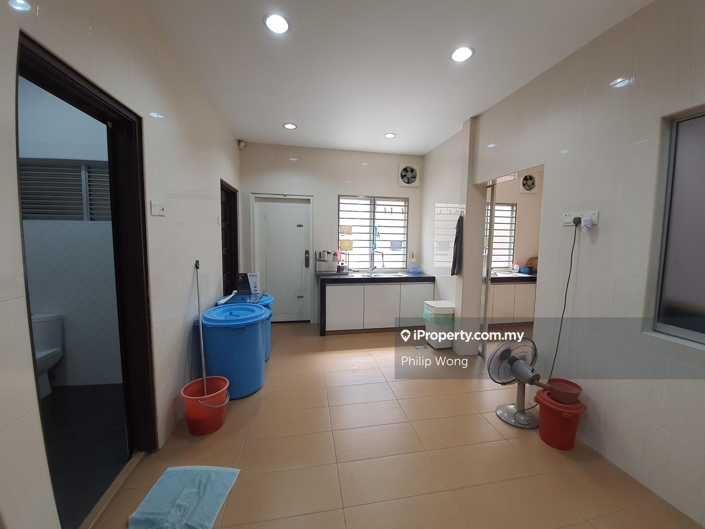 Rumah Berangkai 2 Tingkat untuk Dijual di Taman Prima Tropika, Seri Kembangan oleh Philip Wong - iProperty.com.my