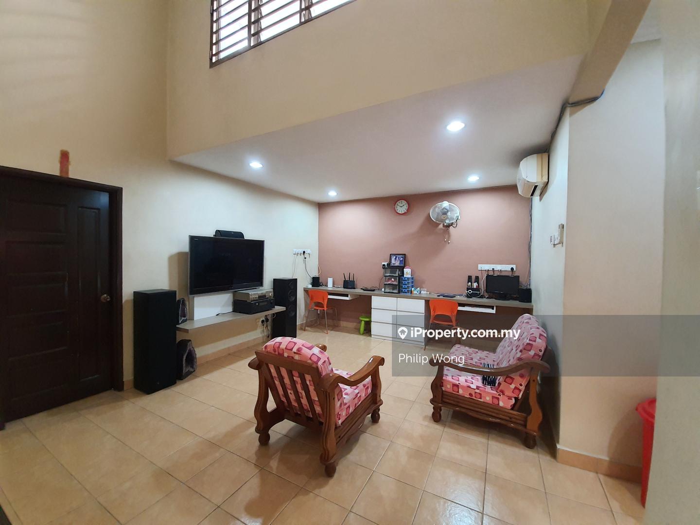 Rumah Berangkai 2 Tingkat untuk Dijual di Taman Prima Tropika, Seri Kembangan oleh Philip Wong - iProperty.com.my