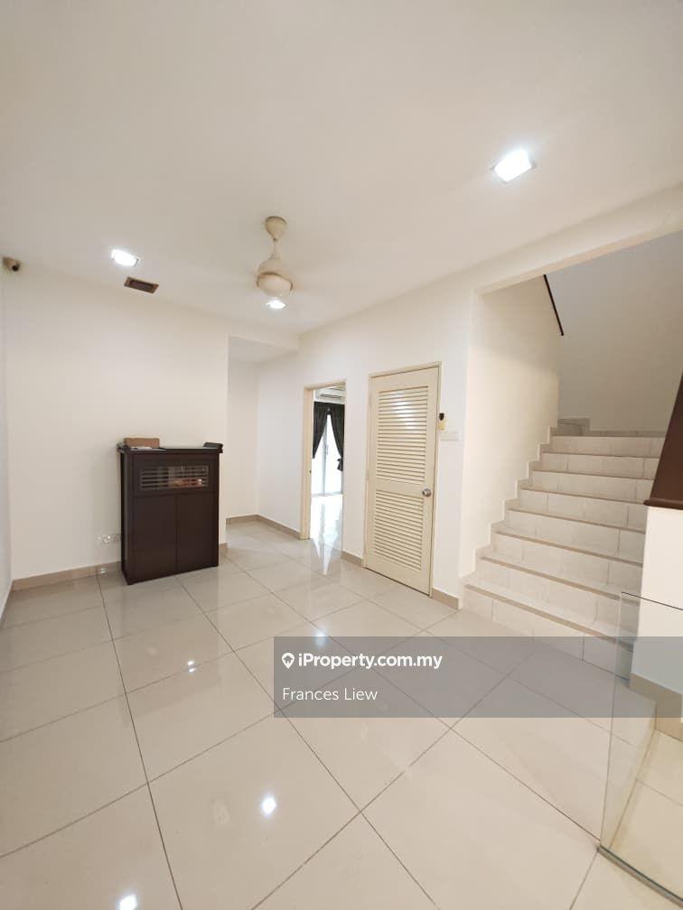 Rumah Berangkai 2 Tingkat untuk Dijual di Taman Universiti Indah, Seri Kembangan oleh Frances Liew - iProperty.com.my