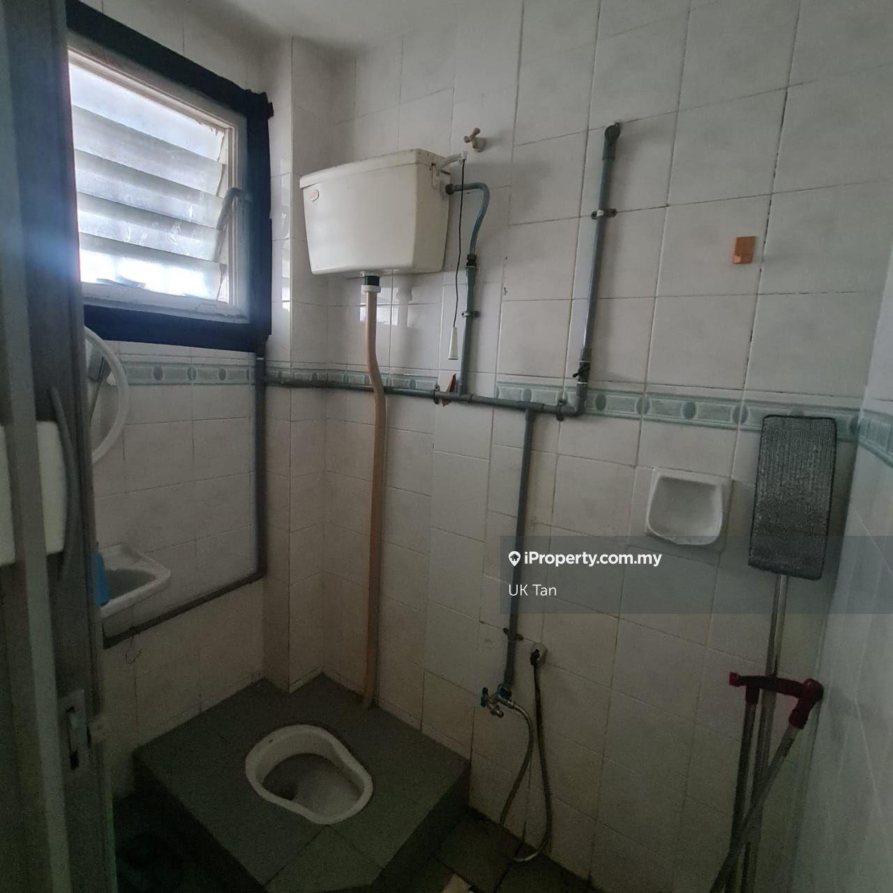 Rumah Berangkai 2 Tingkat untuk Dijual di Puchong Utama (Seksyen 12), Puchong oleh UK Tan - iProperty.com.my