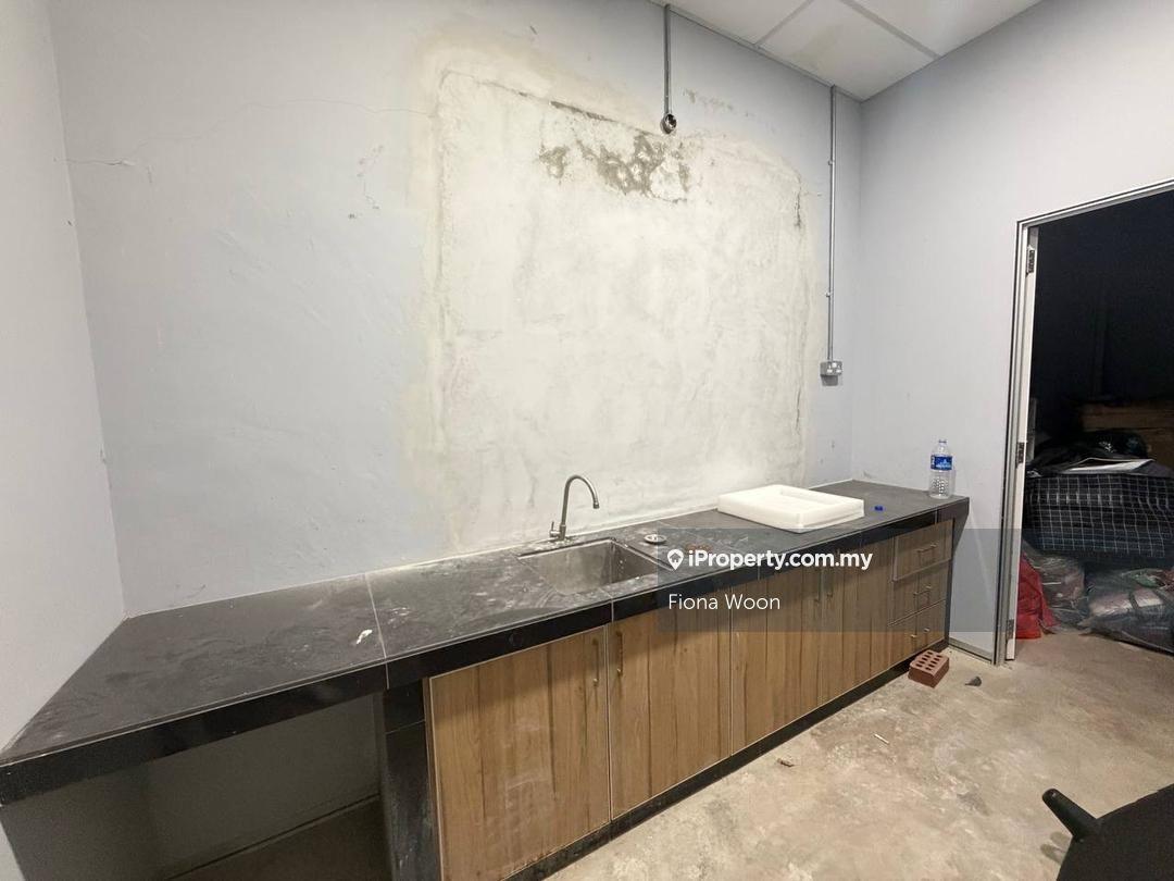 Shop for Rent in Taman Angkasa Nuri, Durian Tunggal by Fiona Woon - iProperty.com.my