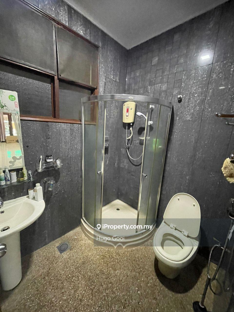 Rumah Berkembar untuk Dijual di Beverly Heights, Tijani Ukay, Sierra Hijauan, Ampang oleh Hugo Gooi - iProperty.com.my