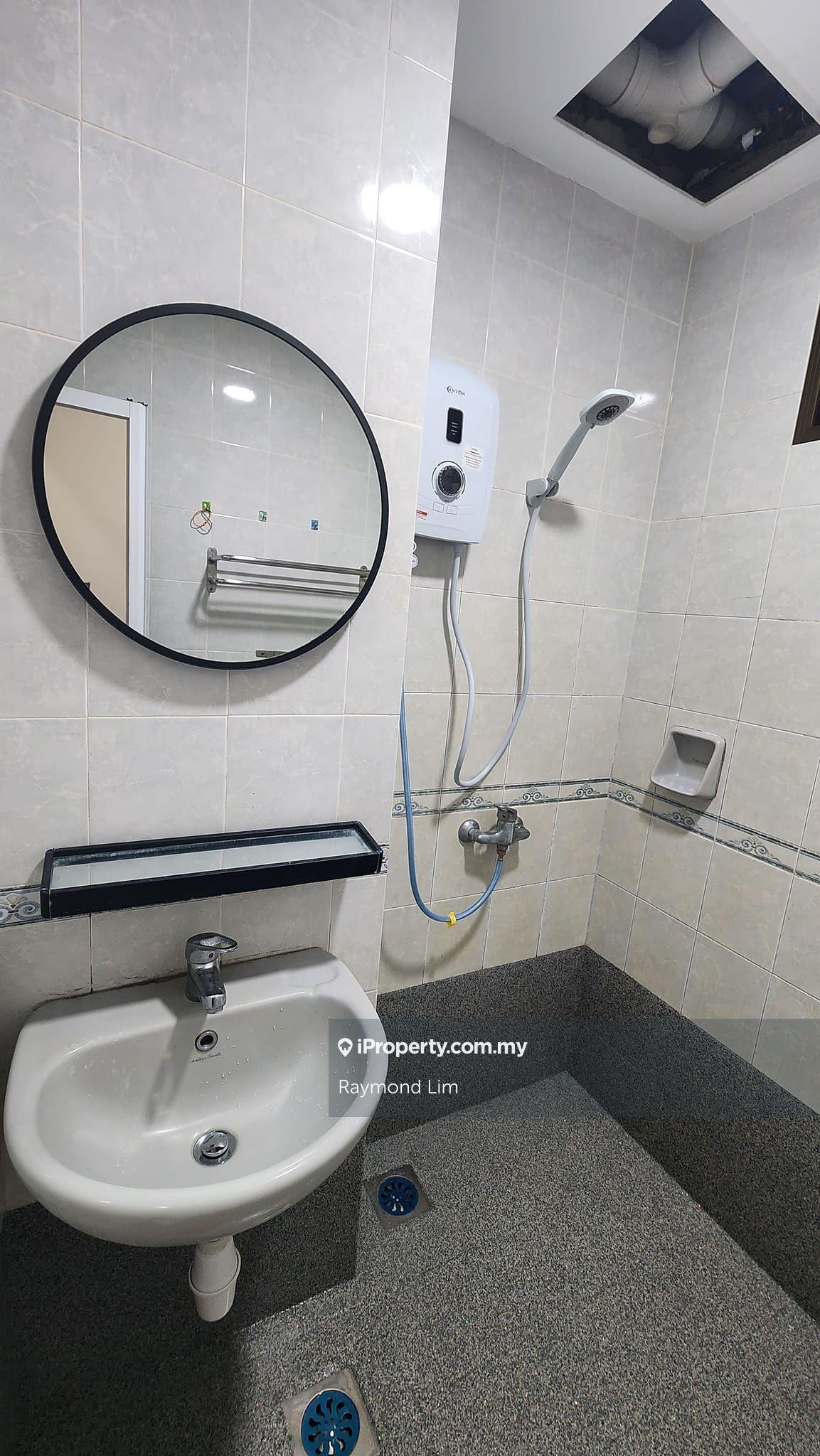 Kondominium untuk Disewa di Cheng Heights oleh Raymond Lim - iProperty.com.my