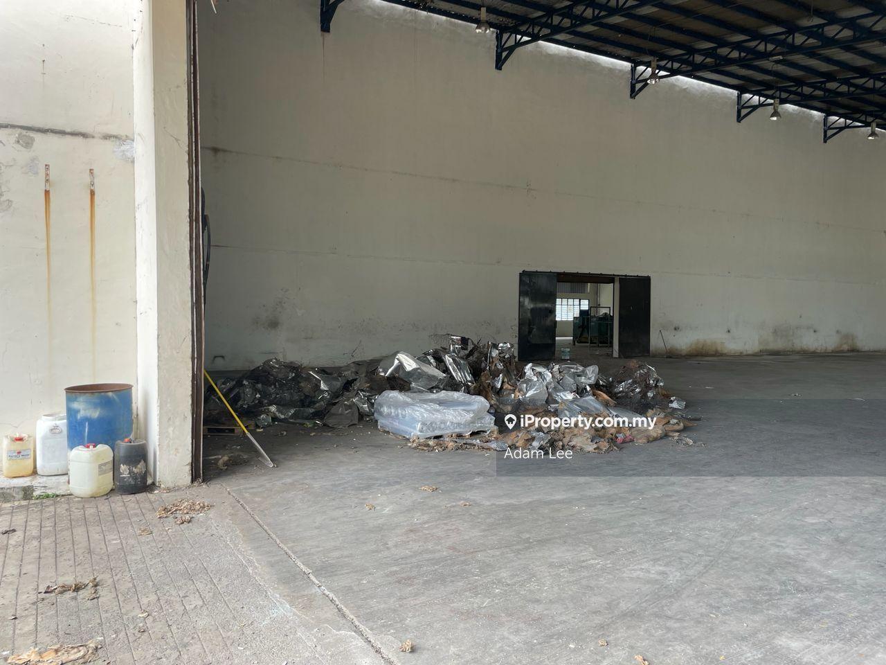 Semi-D Factory for Sale in desa cemerlang, Ulu Tiram by Adam Lee - iProperty.com.my