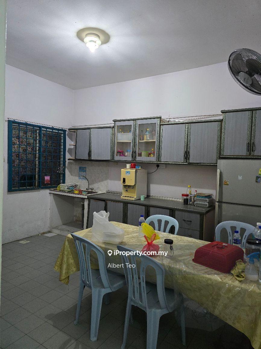 Rumah Berangkai 2 Tingkat untuk Dijual di Taman Flora, Batu Pahat oleh Albert Teo - iProperty.com.my