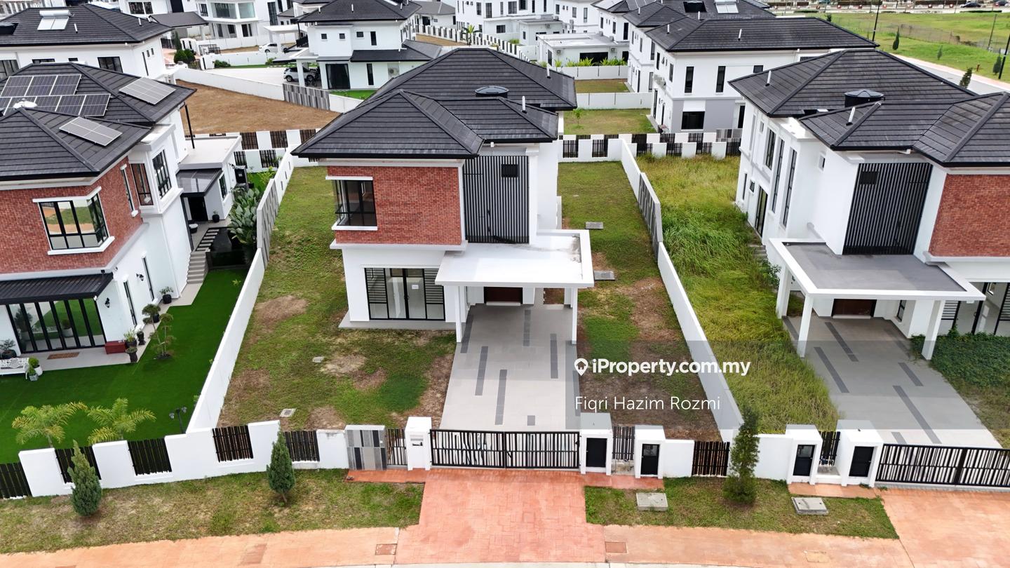 Bungalow House for Sale in Alam Sari, Bangi by Fiqri Hazim Rozmi - iProperty.com.my