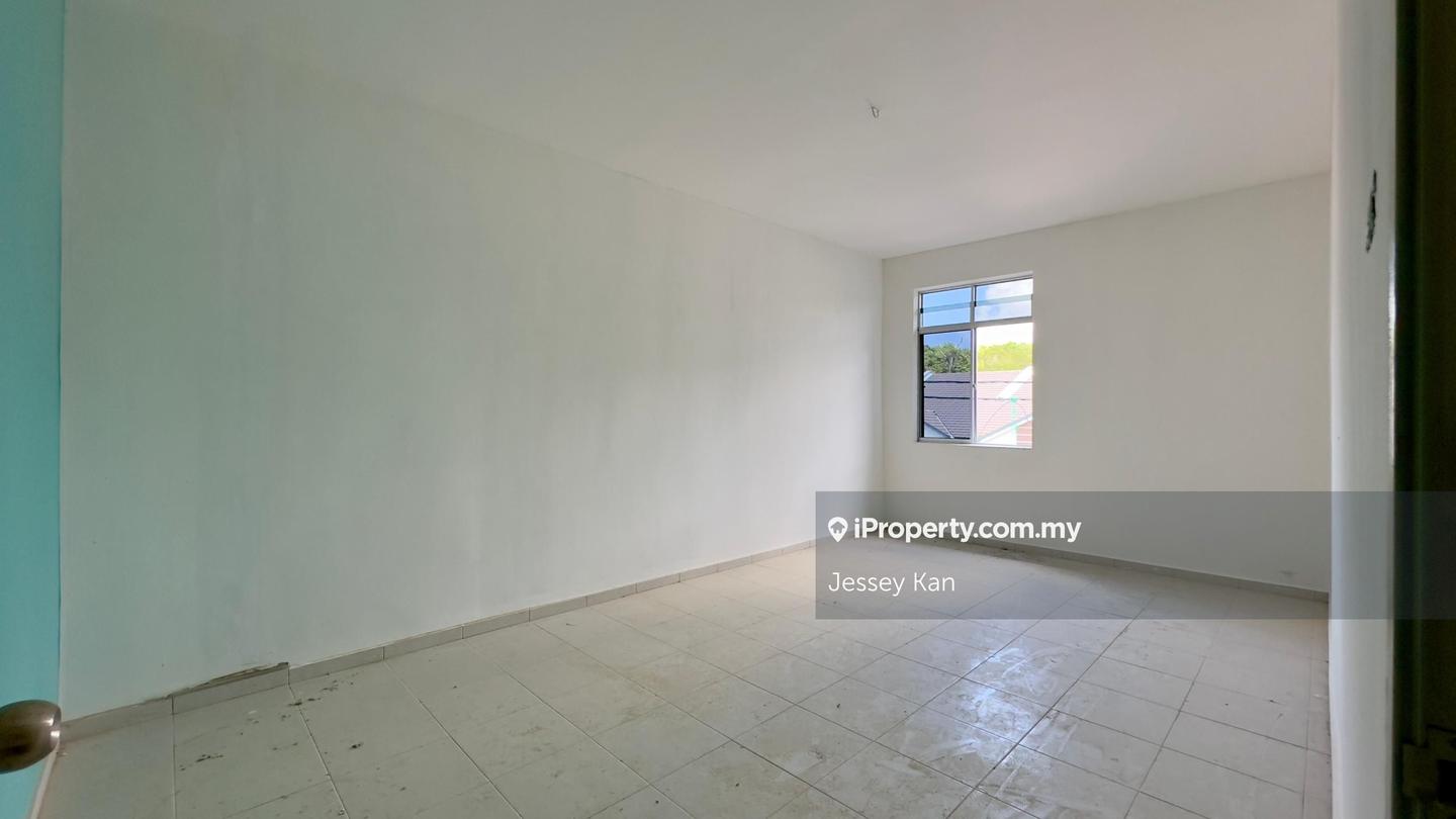 Rumah Berkembar untuk Dijual di Kampung Batu Hitam, Beserah oleh Jessey Kan - iProperty.com.my