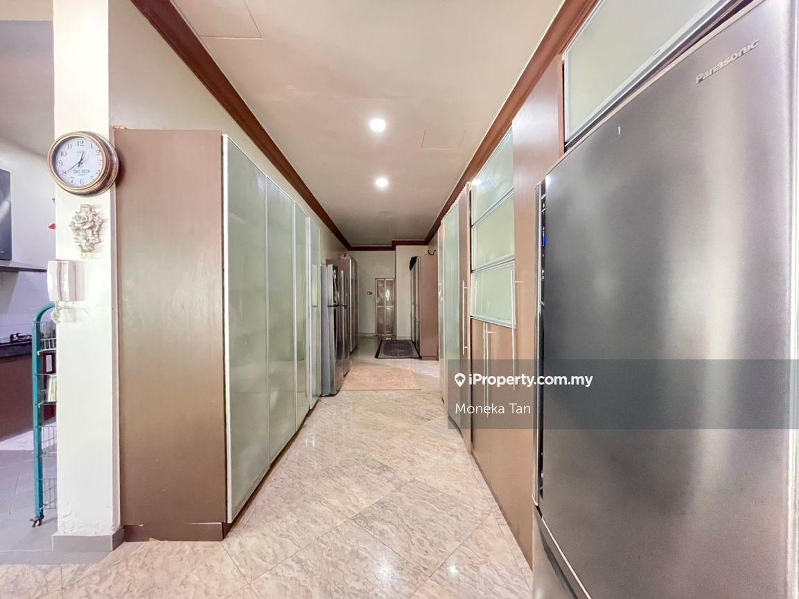 Banglo untuk Dijual di Seksyen 16, Petaling Jaya oleh Moneka Tan - iProperty.com.my