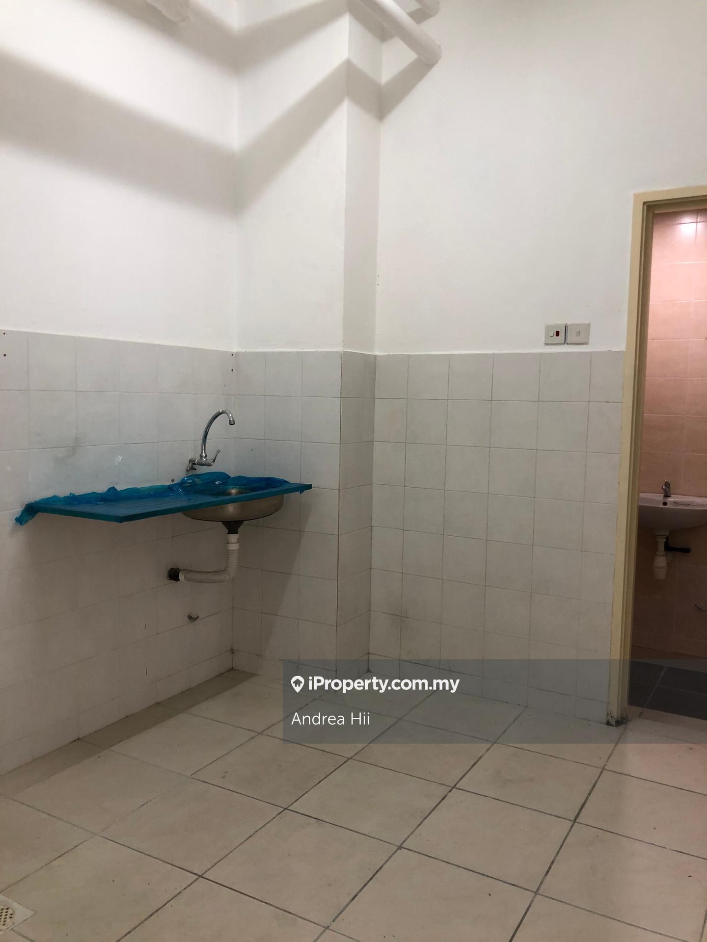 Service Residence for Sale in Cova Square by Andrea Hii - iProperty.com.my