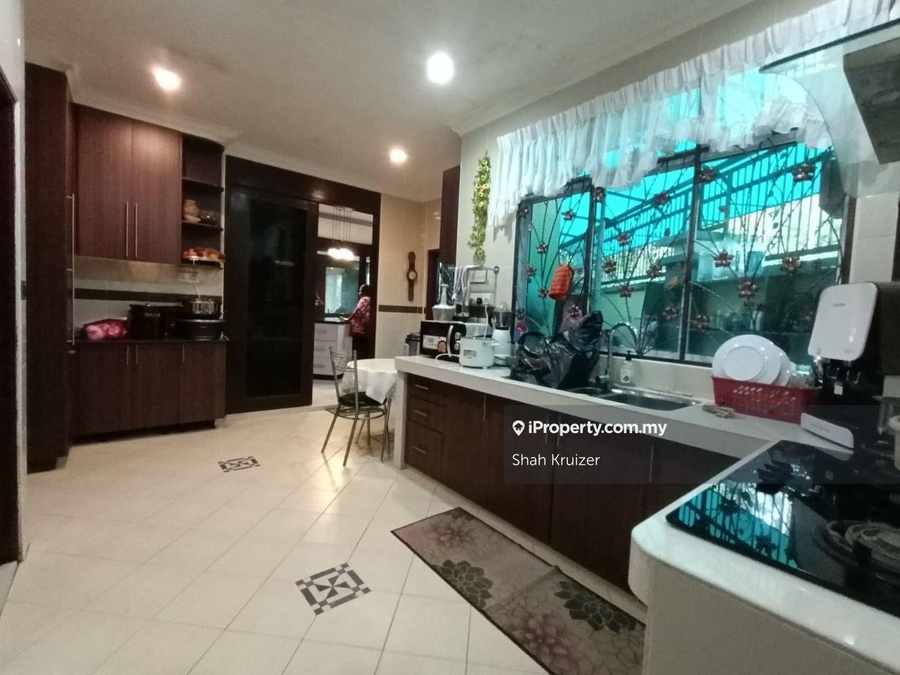 2.5-storey Terraced House for Sale in CHEAPEST CORNER UNIT WITH FULLY FURNISHED, Ampang by Shah Kruizer - iProperty.com.my