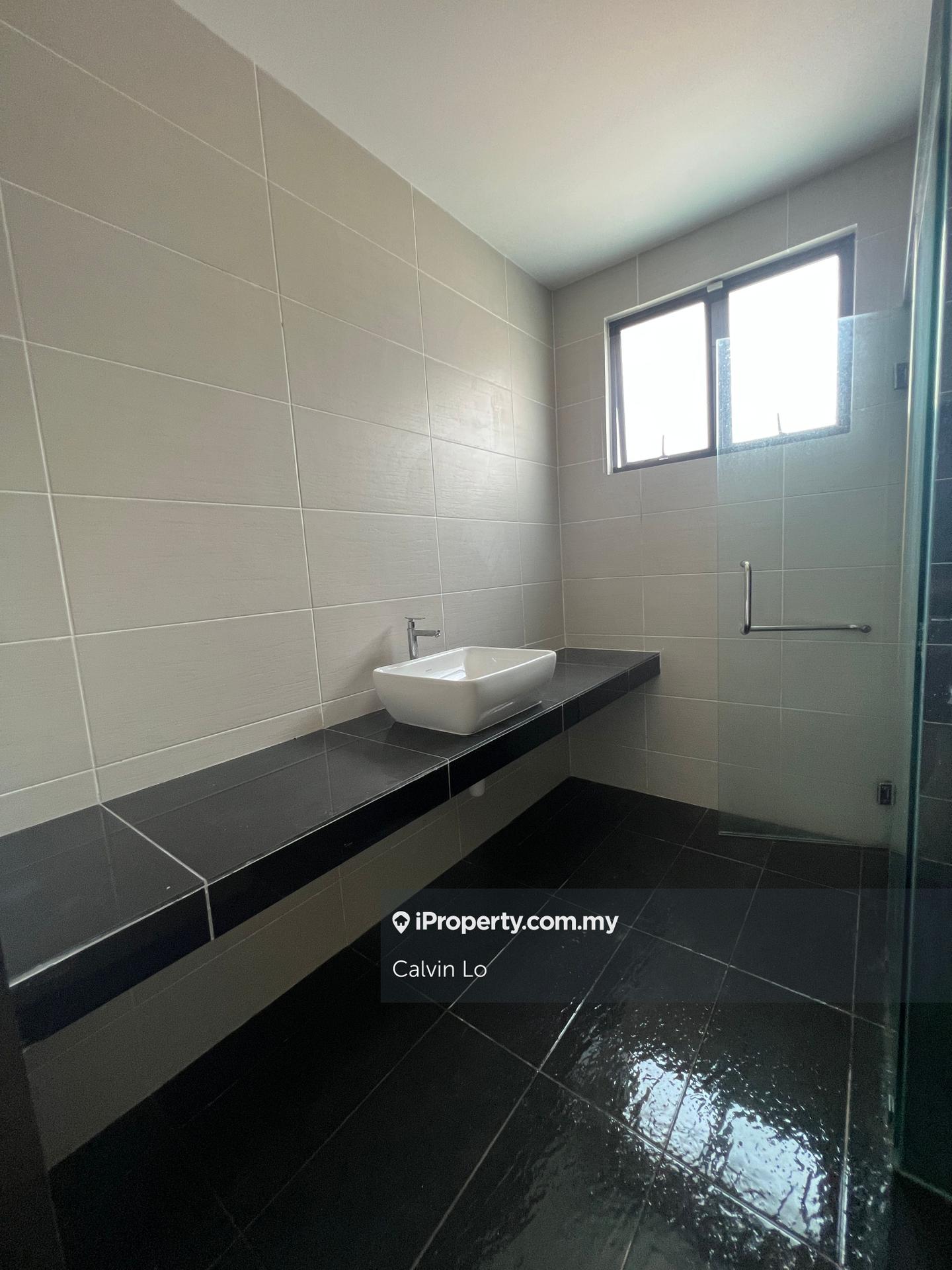 3-storey Terraced House for Sale in Kinrara Kingsgate, Taman Damai Utama 7, Bandar Kinrara by Calvin Lo - iProperty.com.my