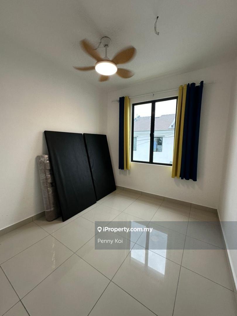 Rumah Berangkai 2 Tingkat untuk Dijual di Taman Sri Penawar, Pengerang oleh Penny Koi - iProperty.com.my