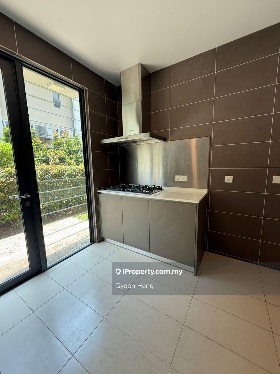 Rumah Berkembar untuk Dijual di Leisure Farm, Gelang Patah oleh Gyden Heng - iProperty.com.my