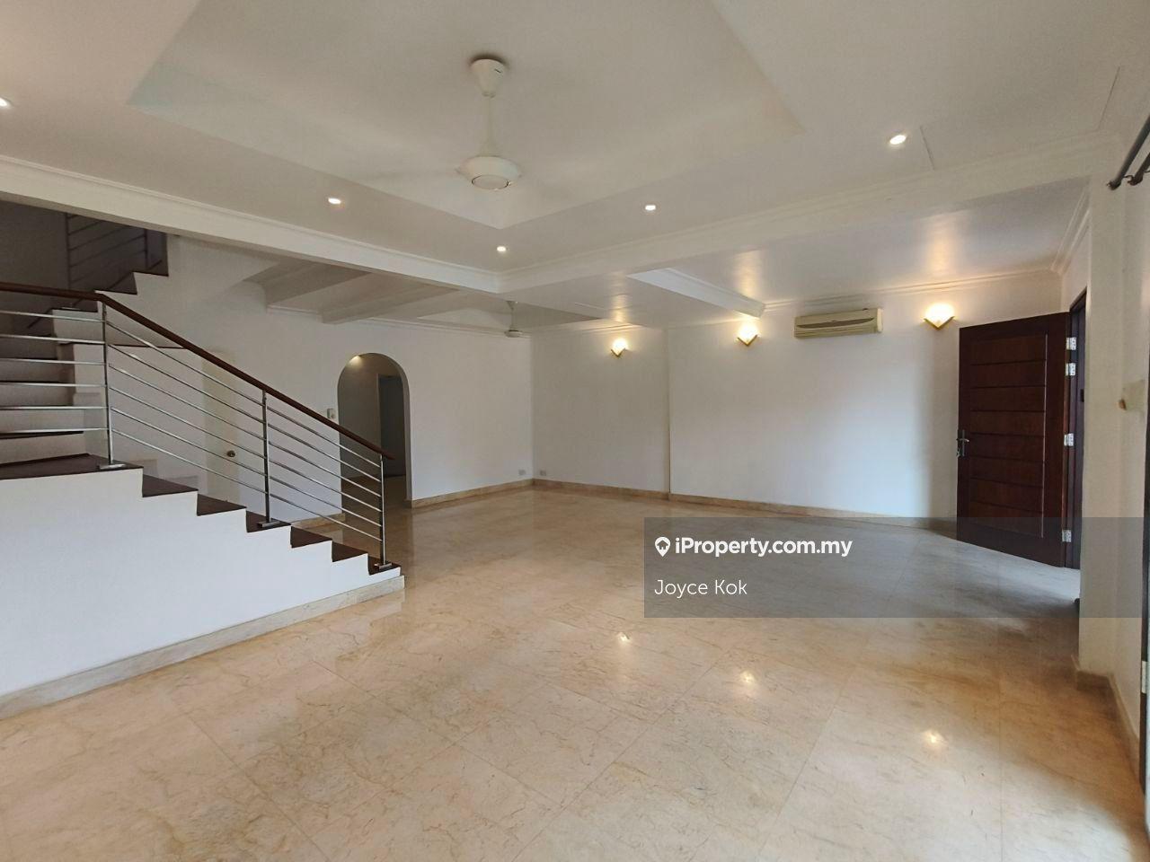 Rumah Berangkai 2 Tingkat untuk Dijual di Usj 5, Subang Jaya oleh Joyce Kok - iProperty.com.my