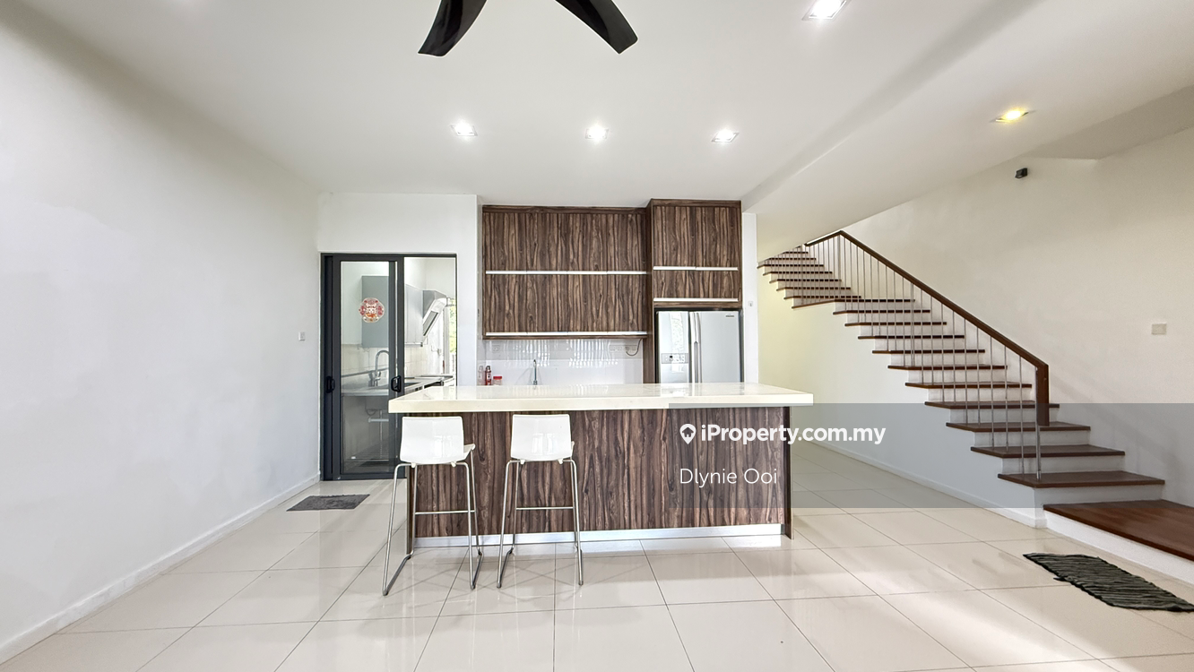 Rumah Berangkai 3 Tingkat untuk Dijual di Taman Tasik Damai, Sungai Besi oleh Dlynie Ooi - iProperty.com.my
