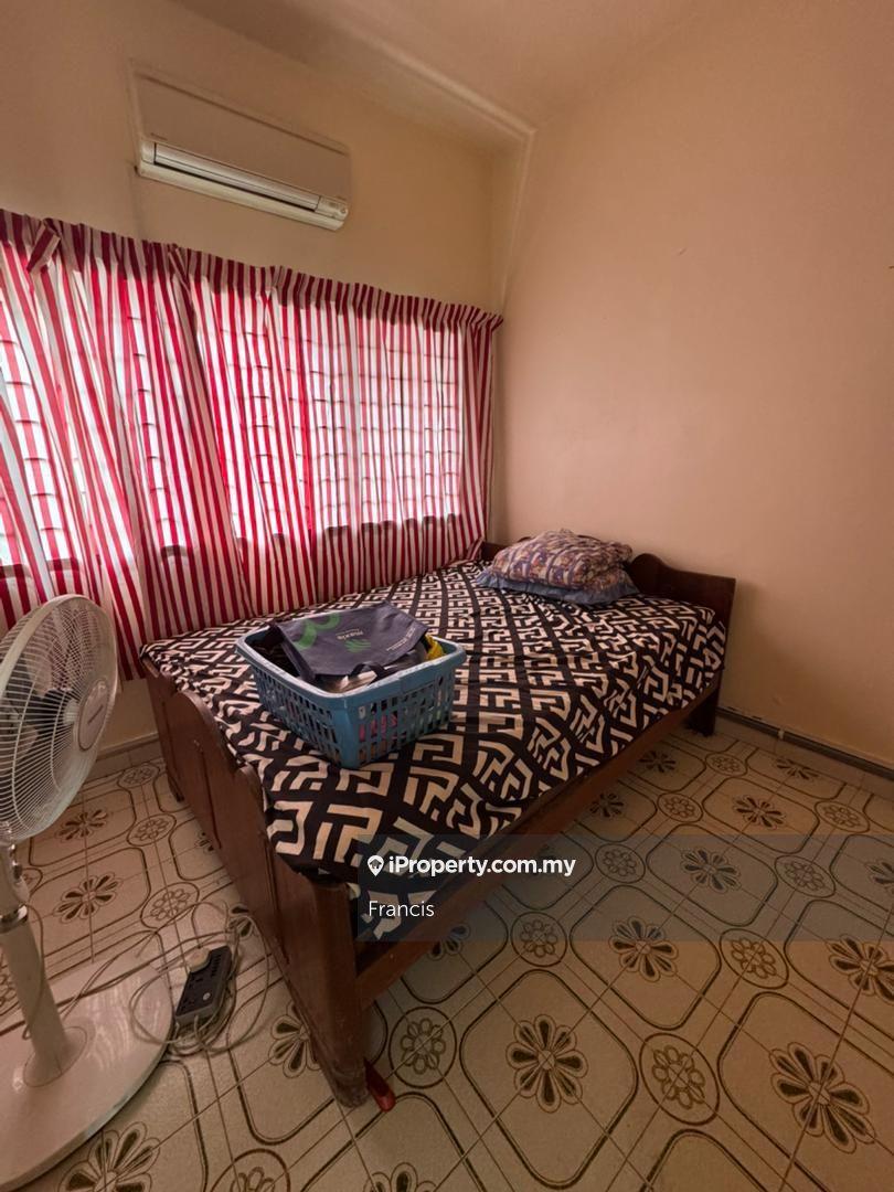 2-storey Terraced House for Sale in Taman Cheng Baru, Cheng by Francis - iProperty.com.my