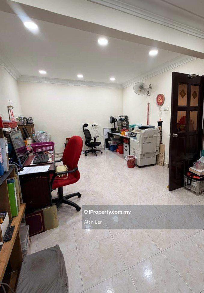 Rumah Berangkai 2 Tingkat untuk Dijual di Taman Pelangi, Johor Bahru oleh Alan Ler - iProperty.com.my