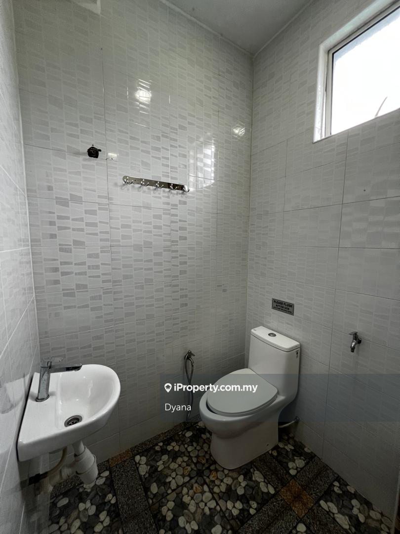 Bungalow House for Sale in Bandar Baru Salak Tinggi, Sepang by Dyana - iProperty.com.my