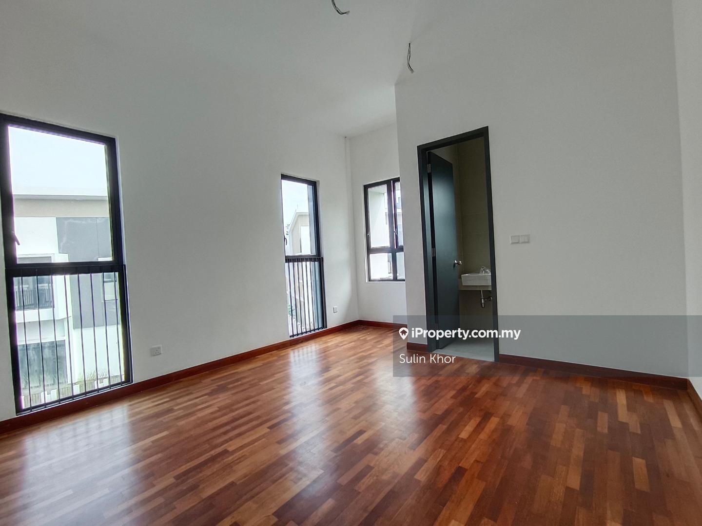 Rumah Berangkai 2 Tingkat untuk Dijual di Bandar Kinrara Seksyen 8, Bandar Kinrara oleh Sulin Khor - iProperty.com.my