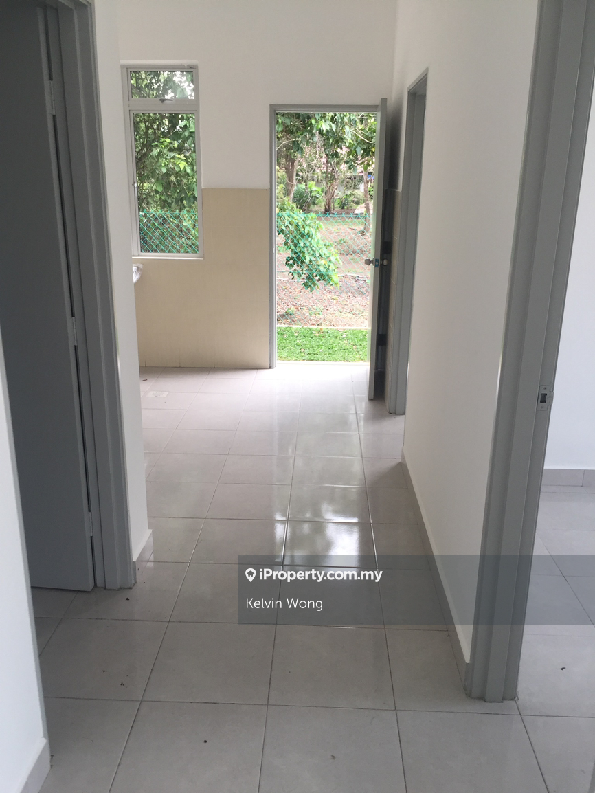 Rumah Berangkai 1 Tingkat untuk Dijual di Desa Kencana,Jalan iskandar, Bukit Kapar, Klang oleh Kelvin Wong - iProperty.com.my