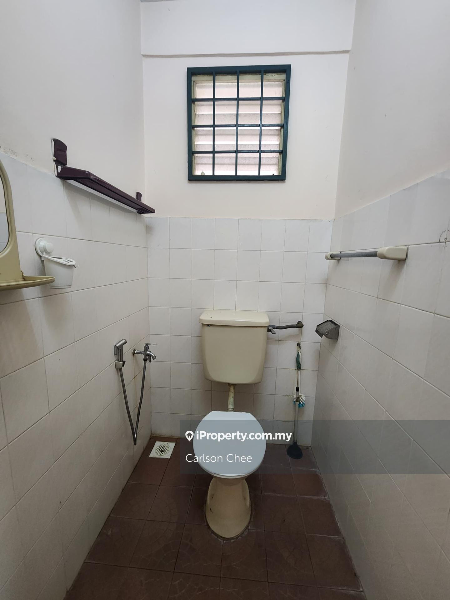 Rumah Teres untuk Dijual di Usj 4, Subang Jaya oleh Carlson Chee - iProperty.com.my