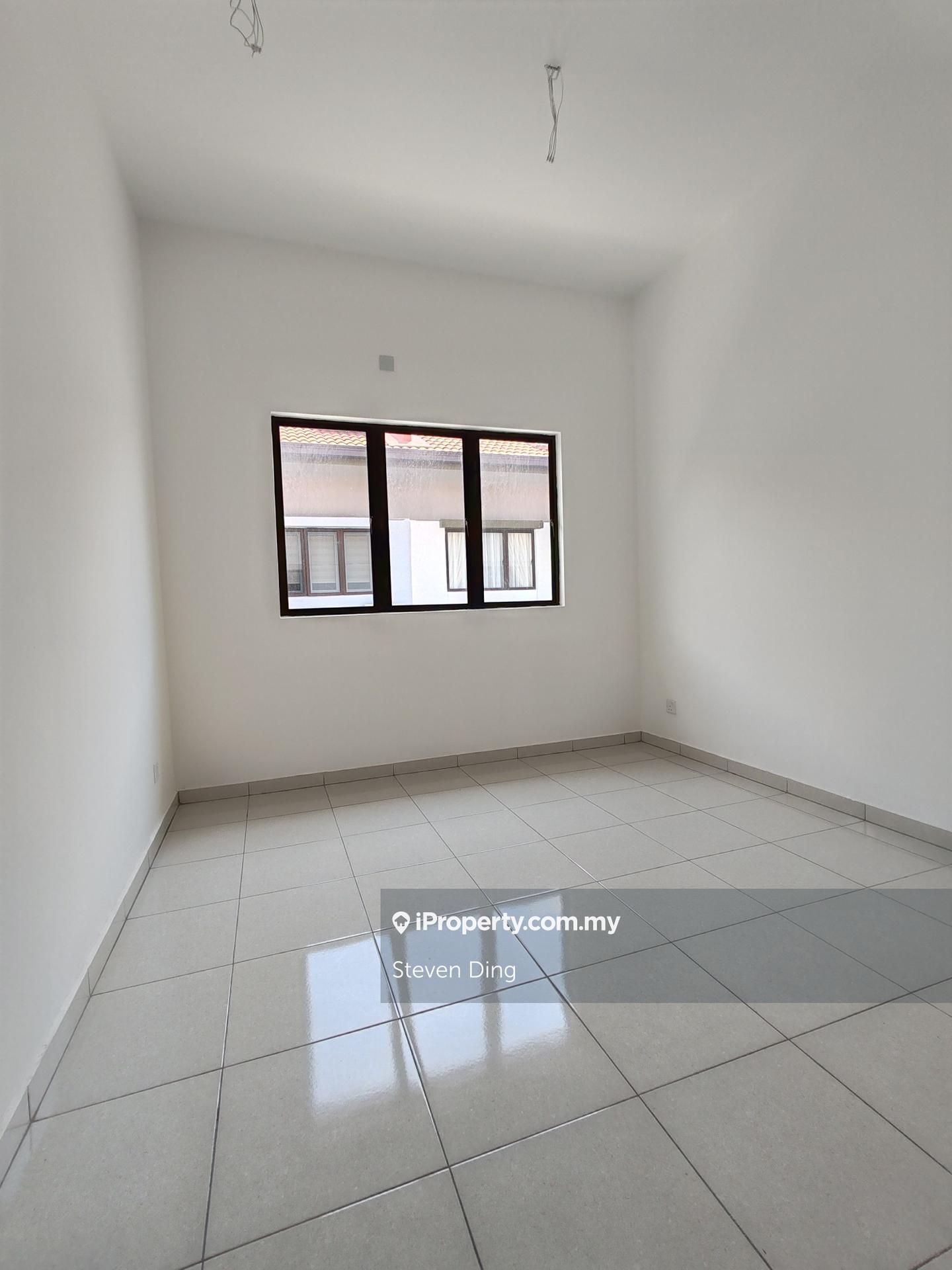 2-storey Terraced House for Sale in Setia Utama, Setia Alam by Steven Ding - iProperty.com.my
