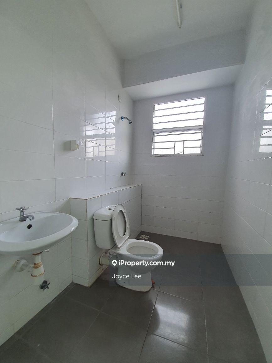 Rumah Berangkai 3 Tingkat untuk Dijual di 3 sty, Bangi Avenue, Bandar Seri Putra, Kajang oleh Joyce Lee - iProperty.com.my