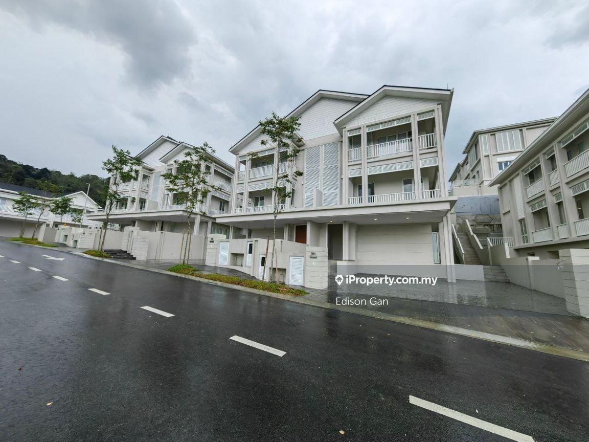Rumah Berkembar untuk Dijual di Mont Kiara, Kuala Lumpur oleh Edison Gan - iProperty.com.my