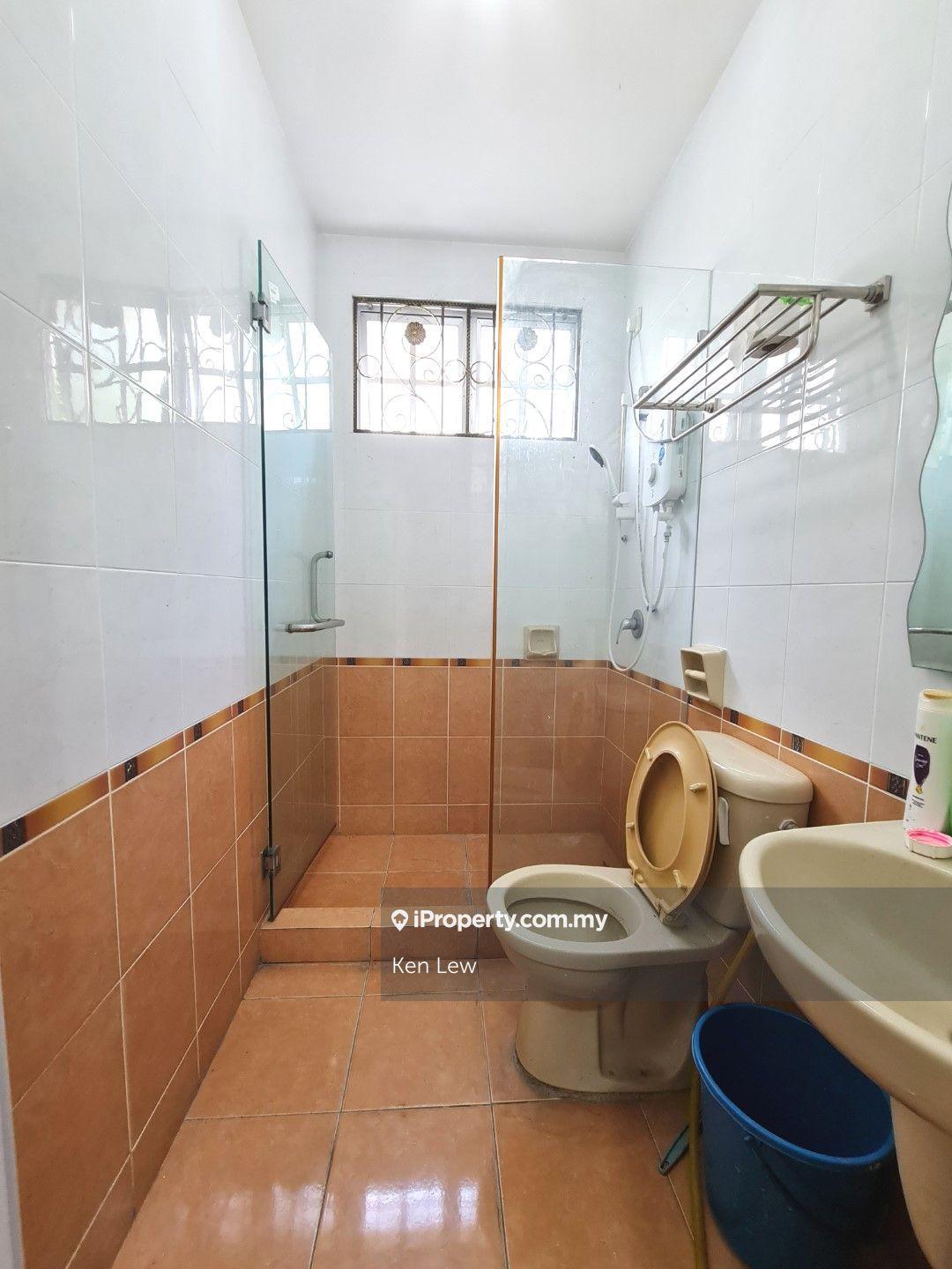 Rumah Berkembar untuk Dijual di Taman Lagenda Mas, Cheras oleh Ken Lew - iProperty.com.my