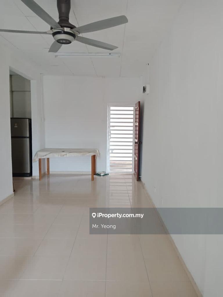 Flat for Sale in Taman Tan Sri Yaacob by Micky Mah - iProperty.com.my