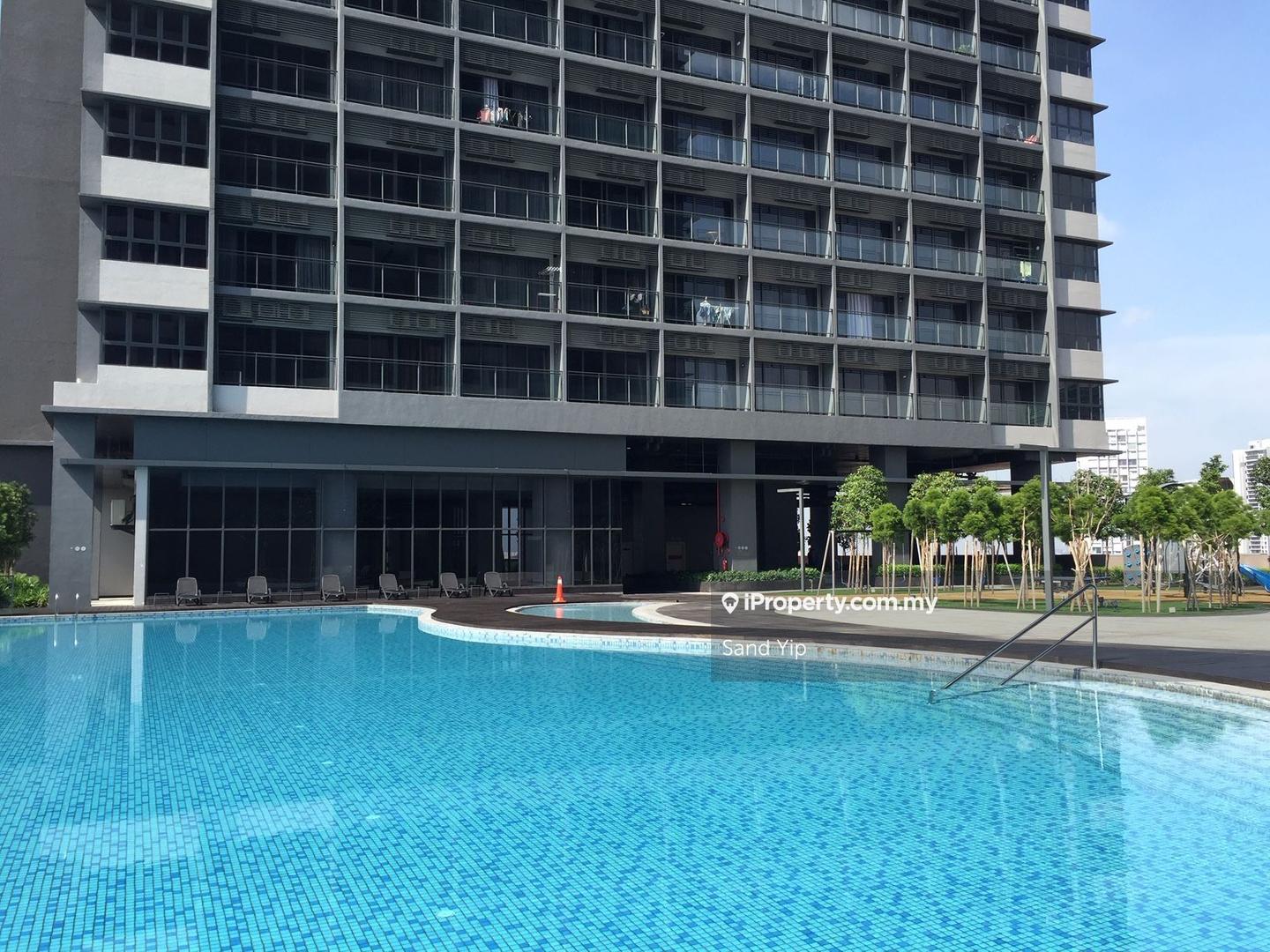 Service Residence for Rent in Seventeen Residences (Biji Living) by Sand Yip - iProperty.com.my