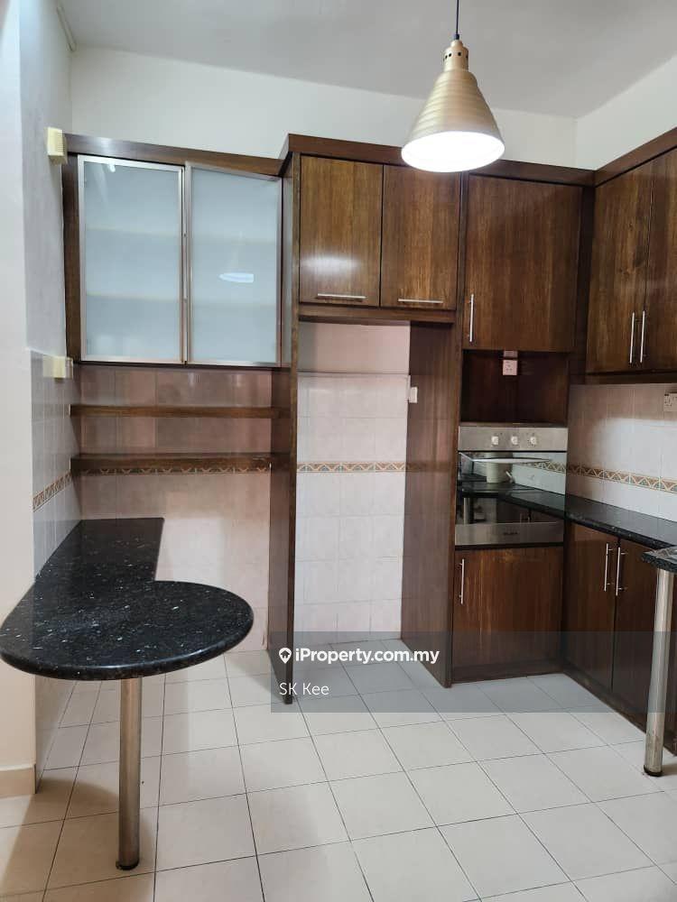 Rumah Berkembar untuk Dijual di BK6B, Bandar Kinrara oleh SK Kee - iProperty.com.my