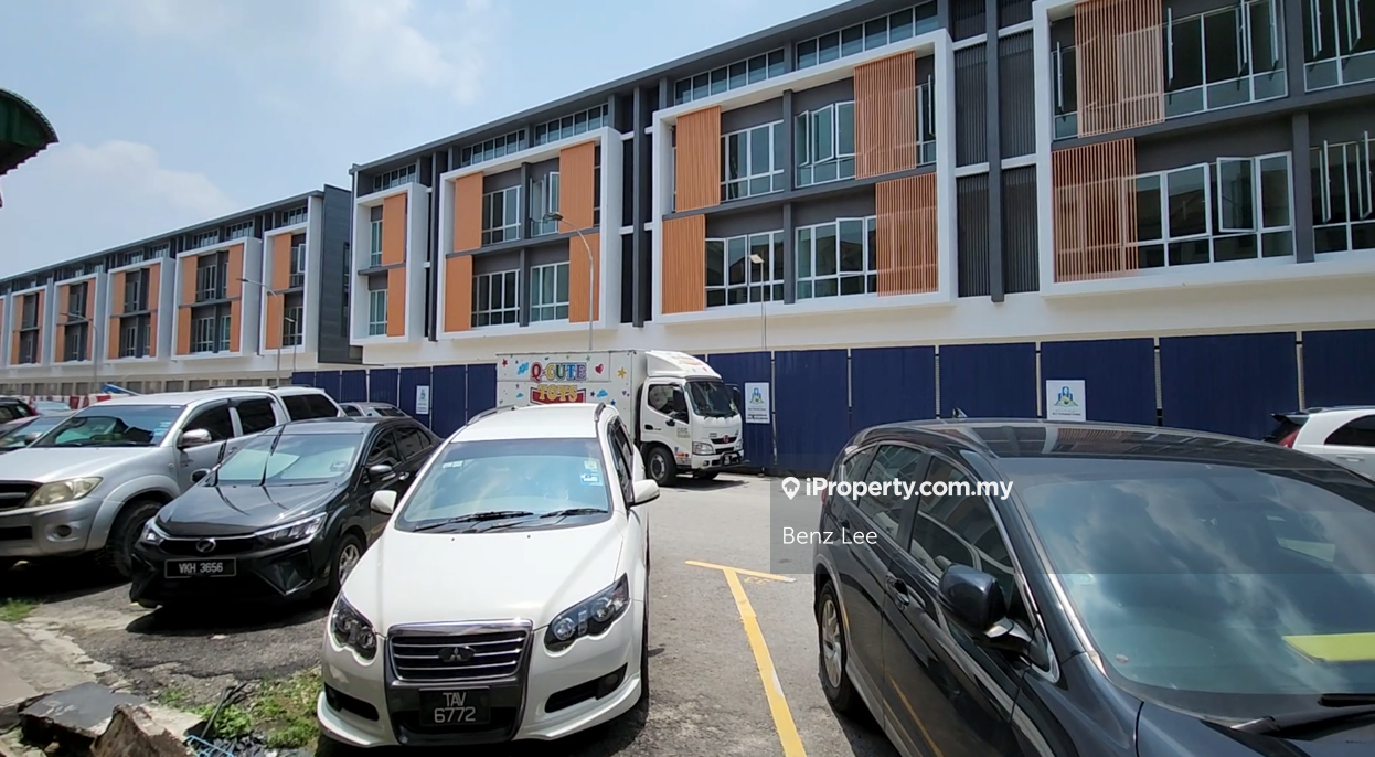 Shop for Sale in Bandar Tasik Puteri, Rawang by Benz Lee - iProperty.com.my