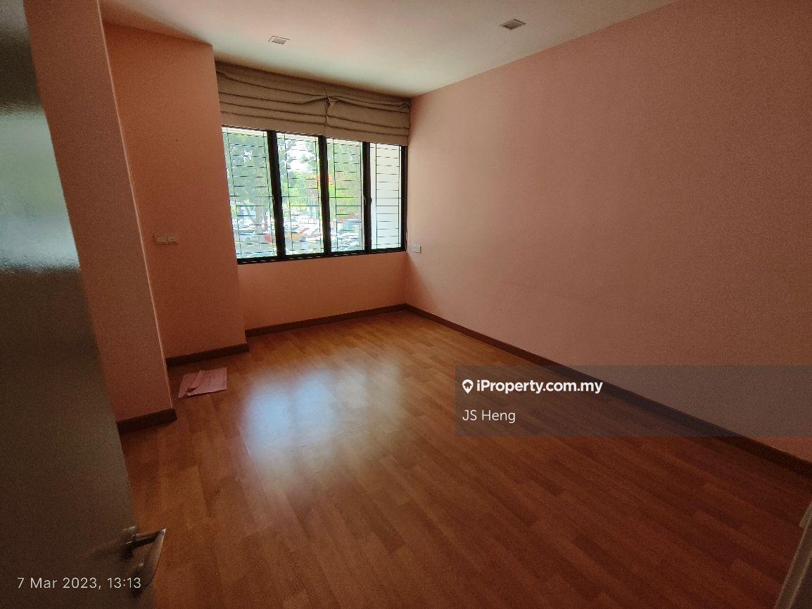 3-storey Terraced House for Sale in Perdana Residence 2, Batu Caves by JS Heng - iProperty.com.my