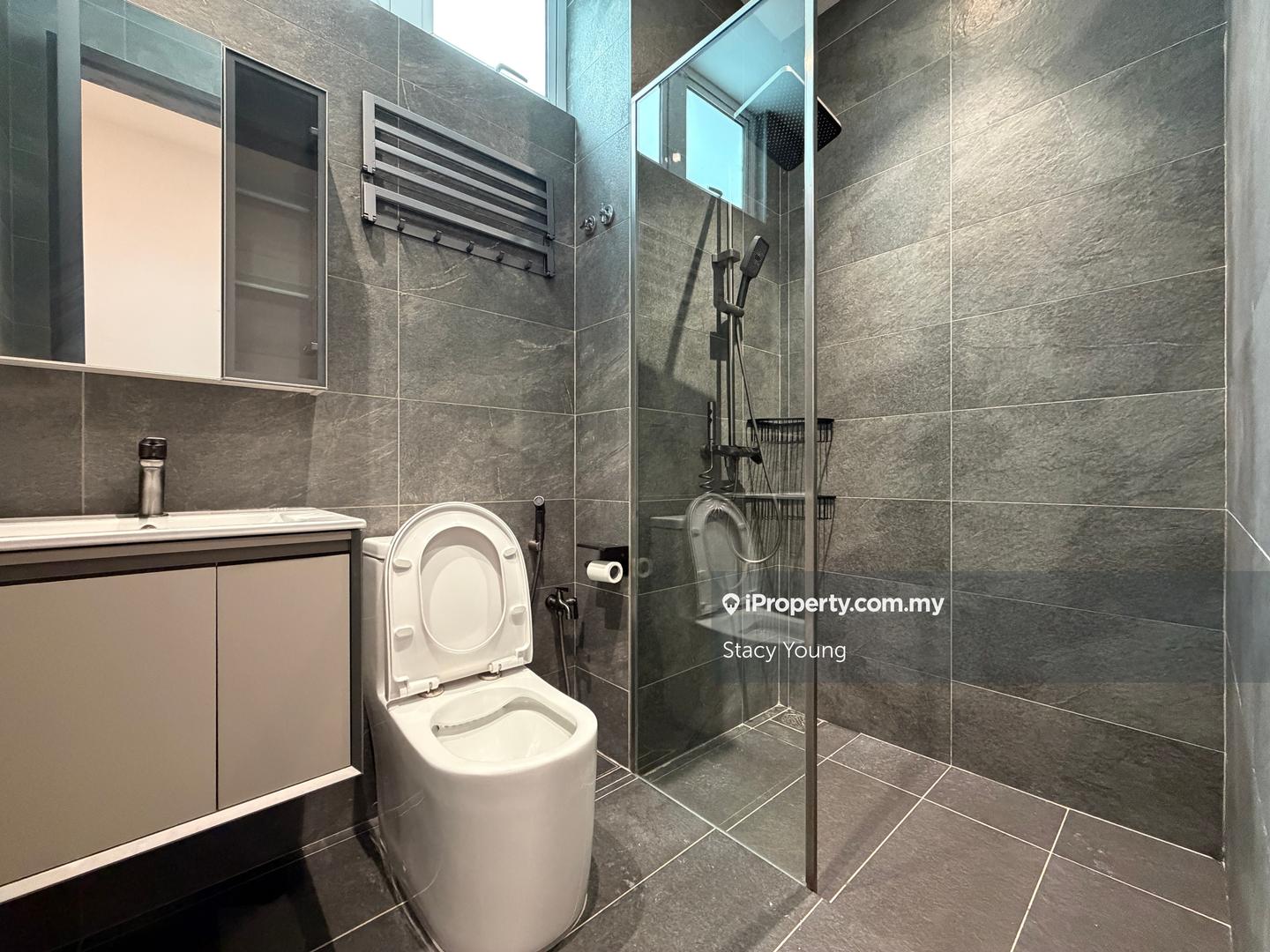 Rumah Berkembar untuk Dijual di Taman Puncak Indah, Ampang oleh Stacy Young - iProperty.com.my