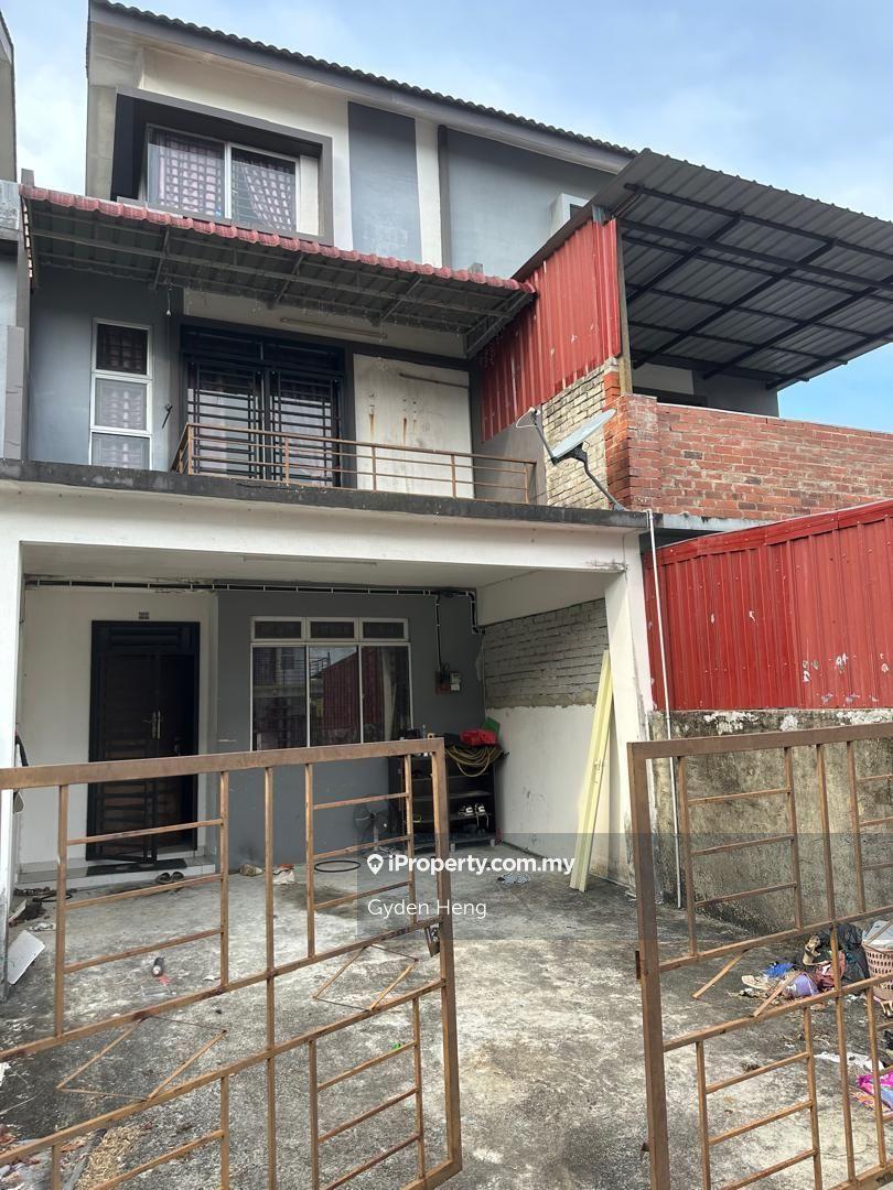 2.5-storey Terraced House for Sale in Taman Scientex Pasir Gudang, Pasir Gudang by Gyden Heng - iProperty.com.my